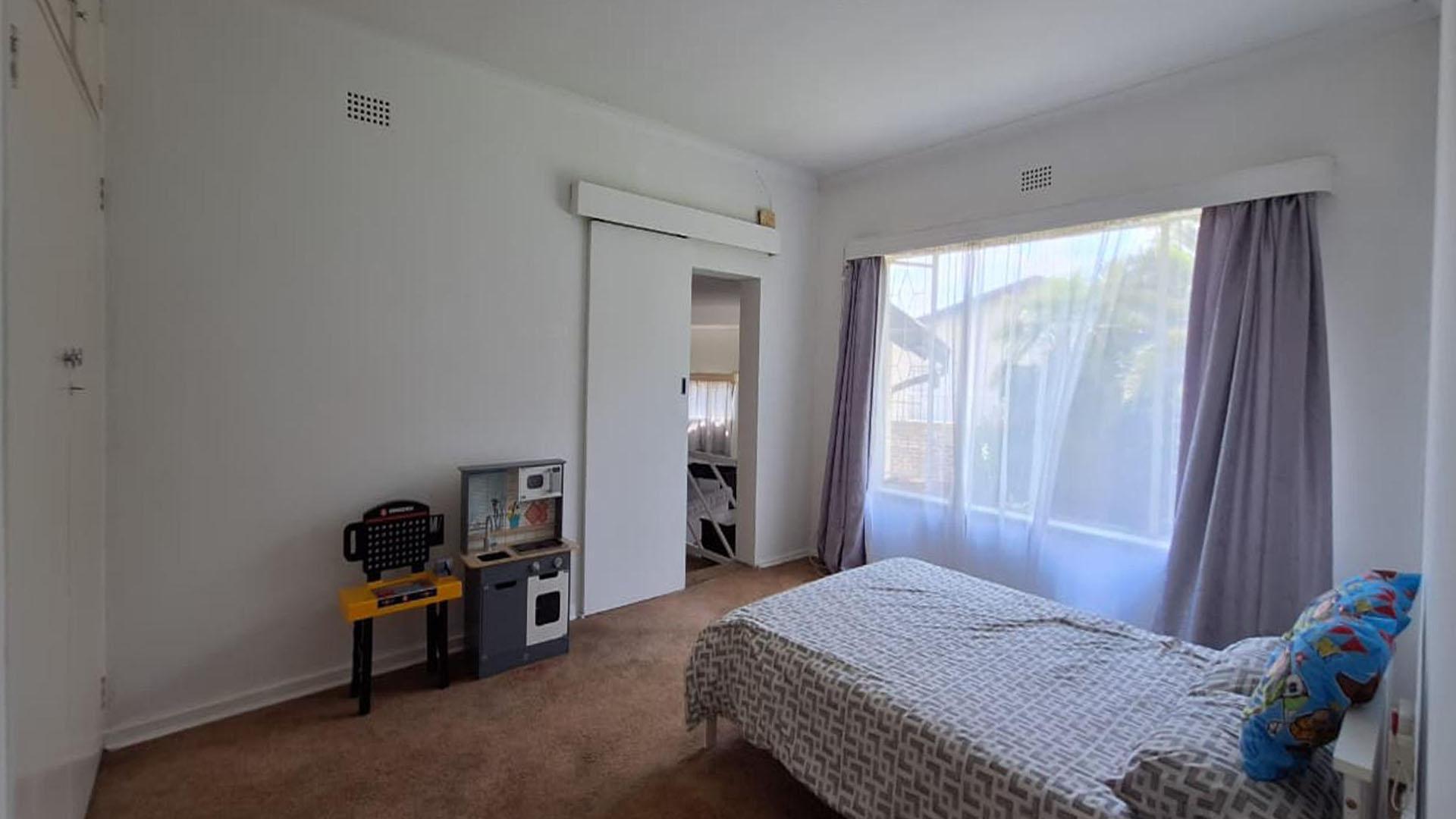 Bed Room 1 of property in Atlasville