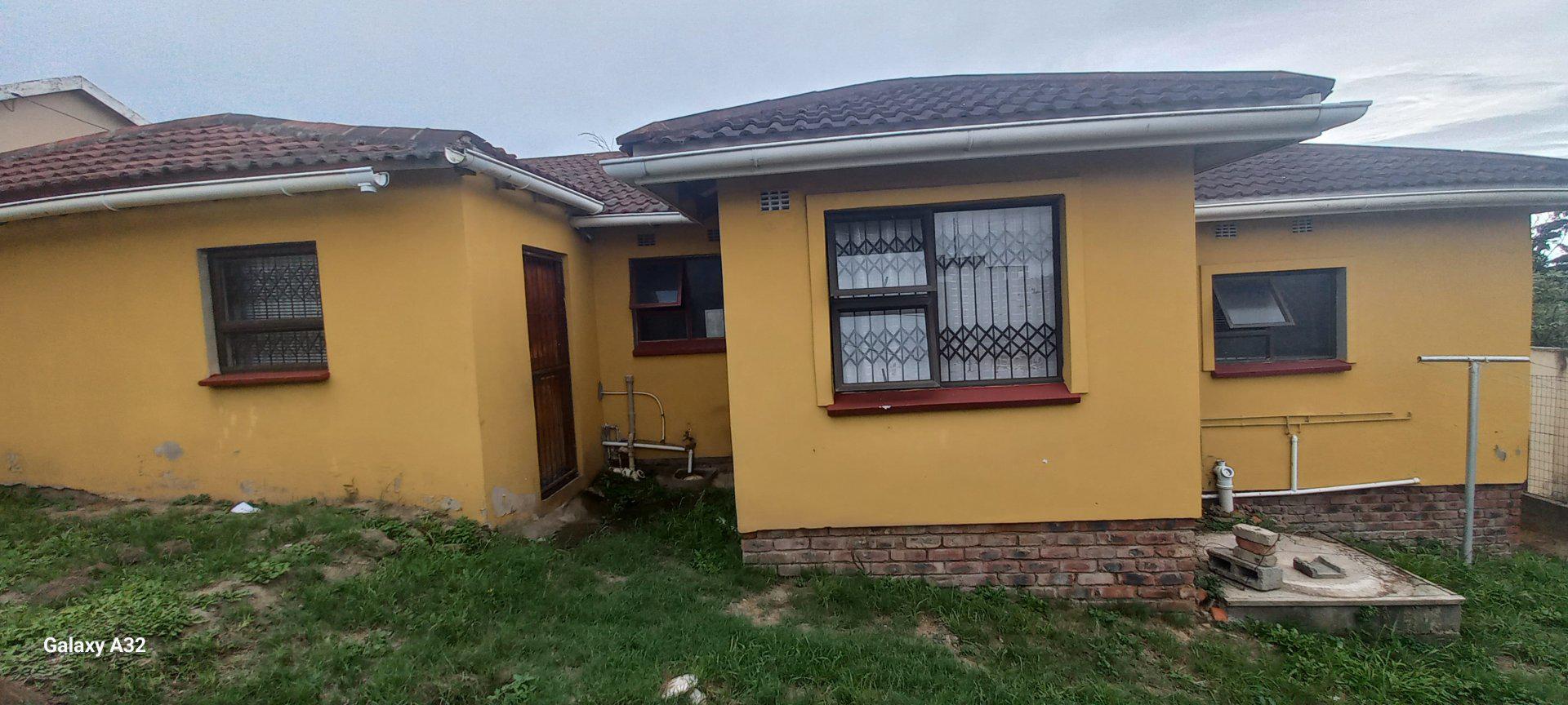  of property in Amalinda