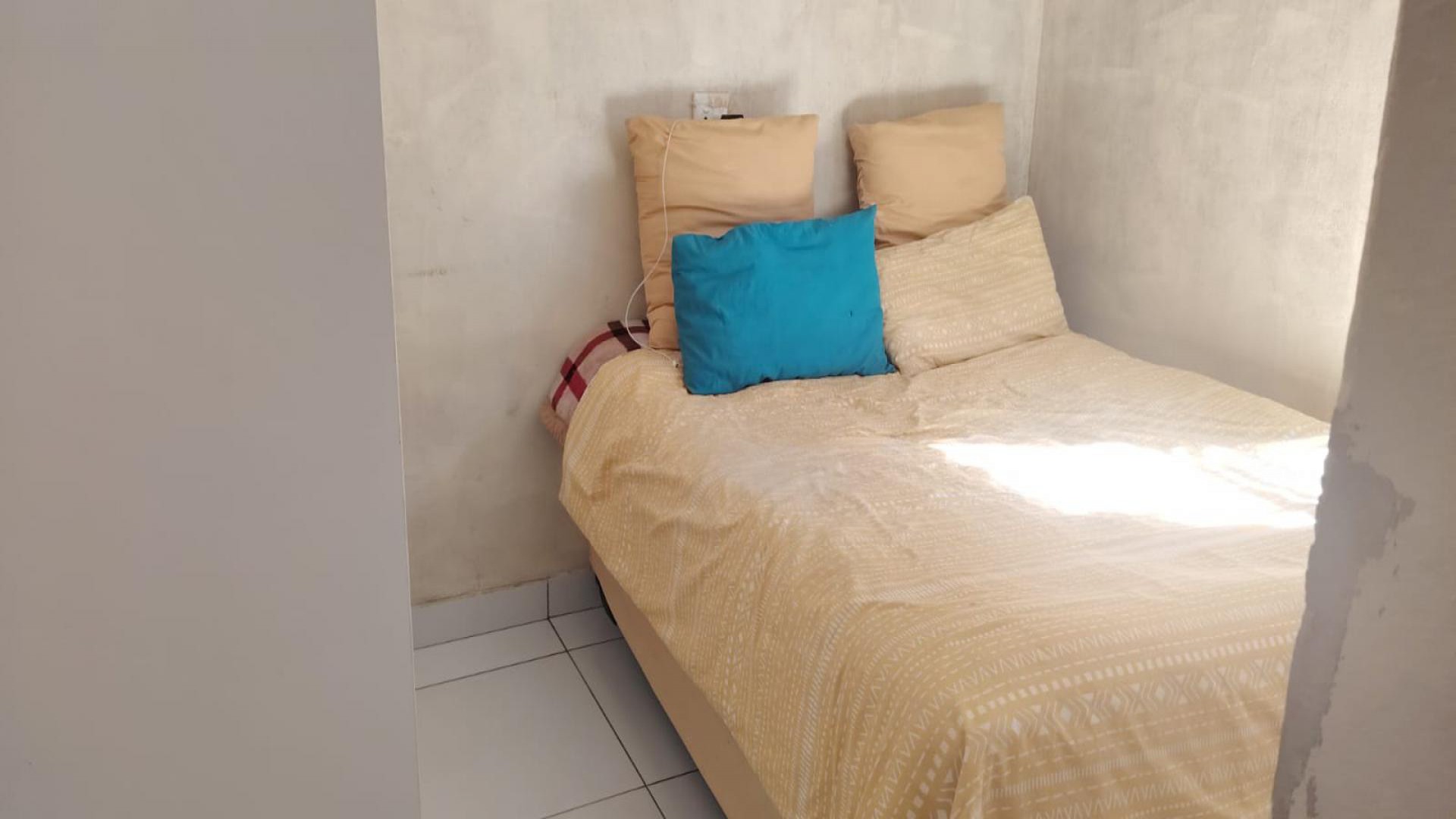 Bed Room 1 of property in Northcliff
