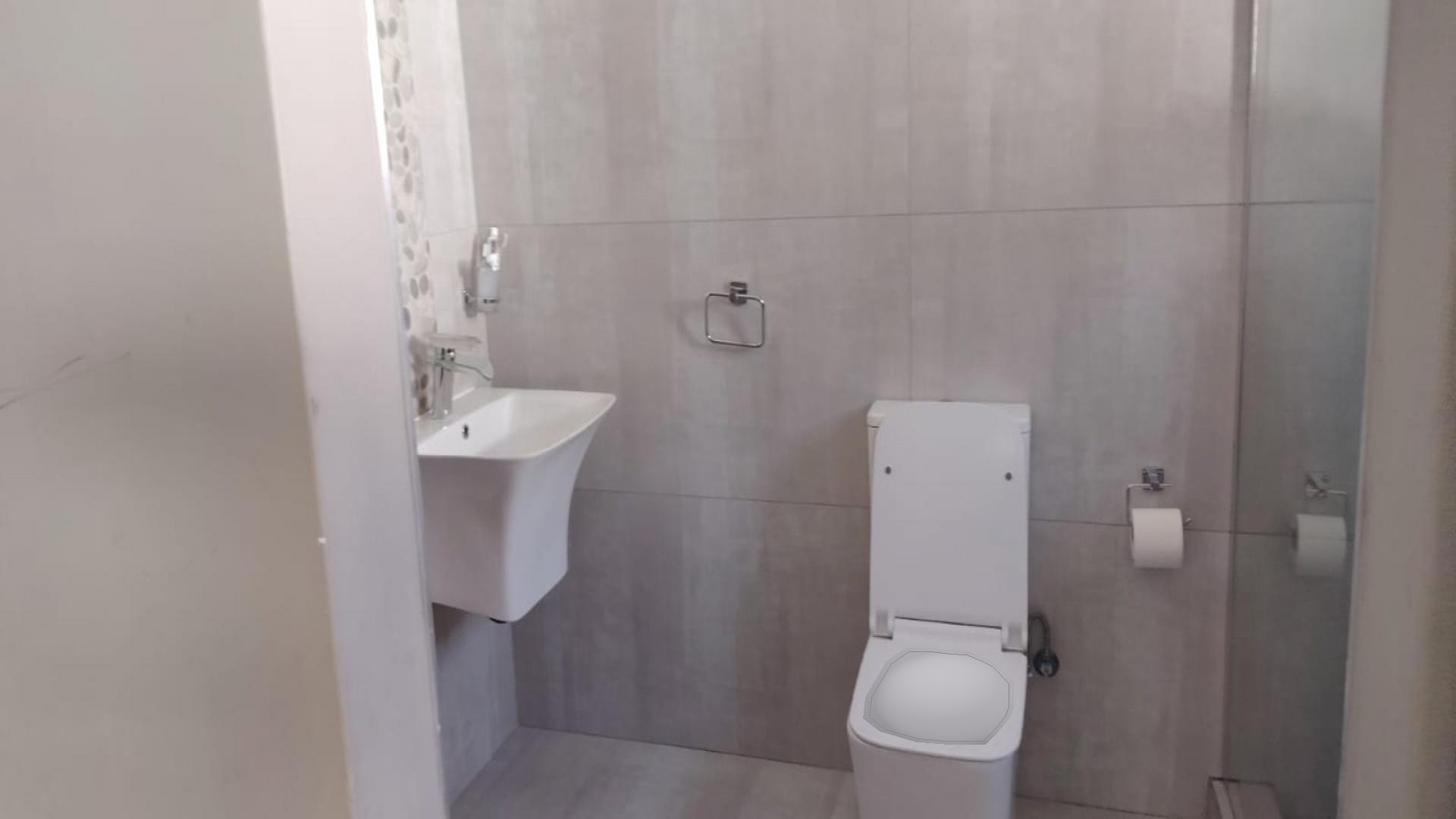 Bathroom 3+ of property in Northcliff