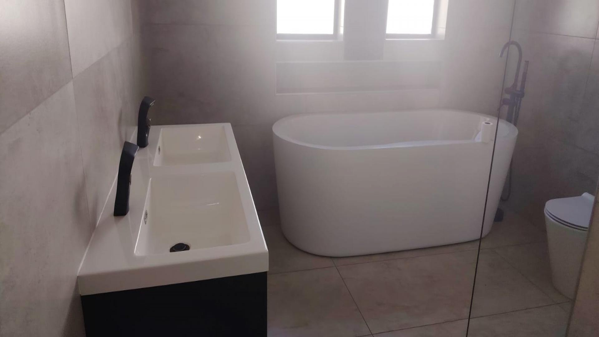 Bathroom 3+ of property in Northcliff