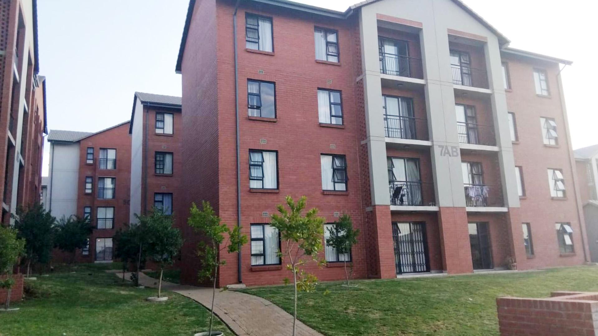 Front View of property in Orlando