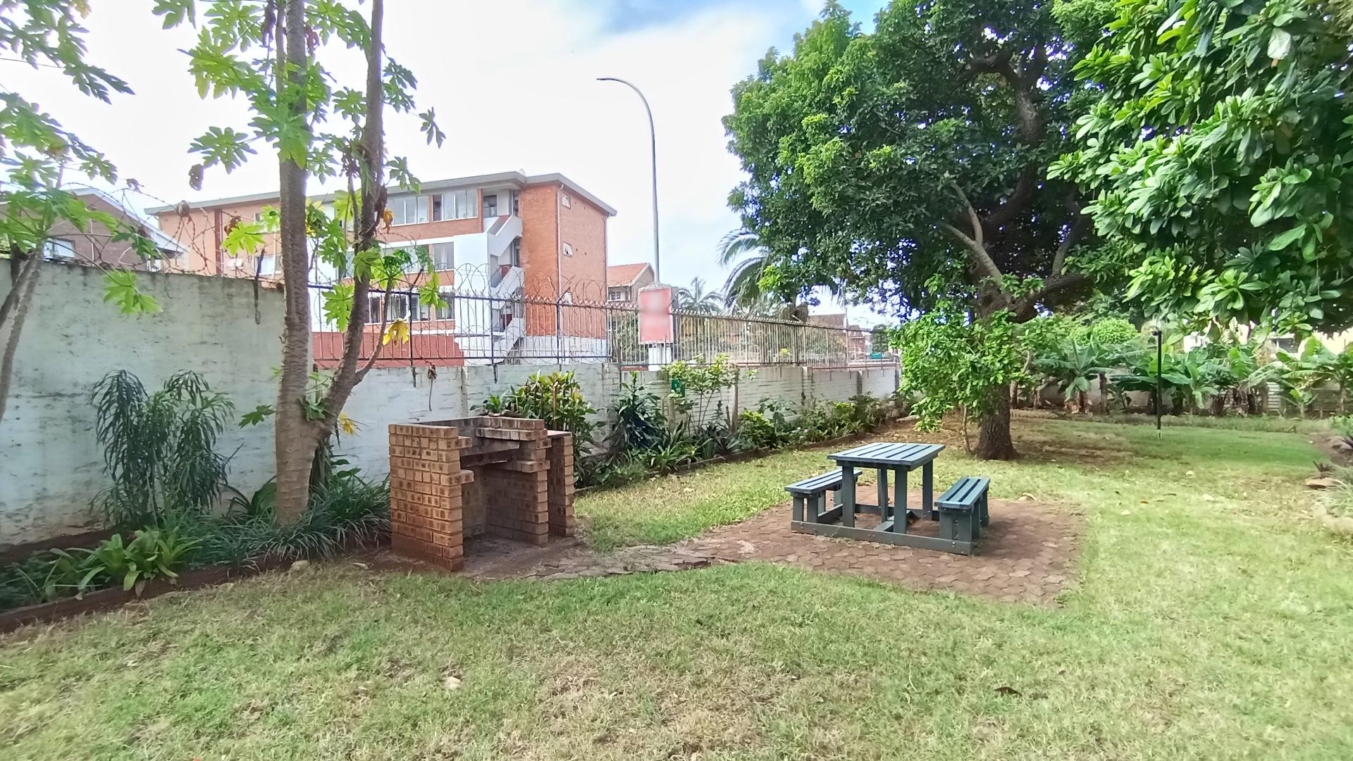 Backyard of property in Bulwer (Dbn)