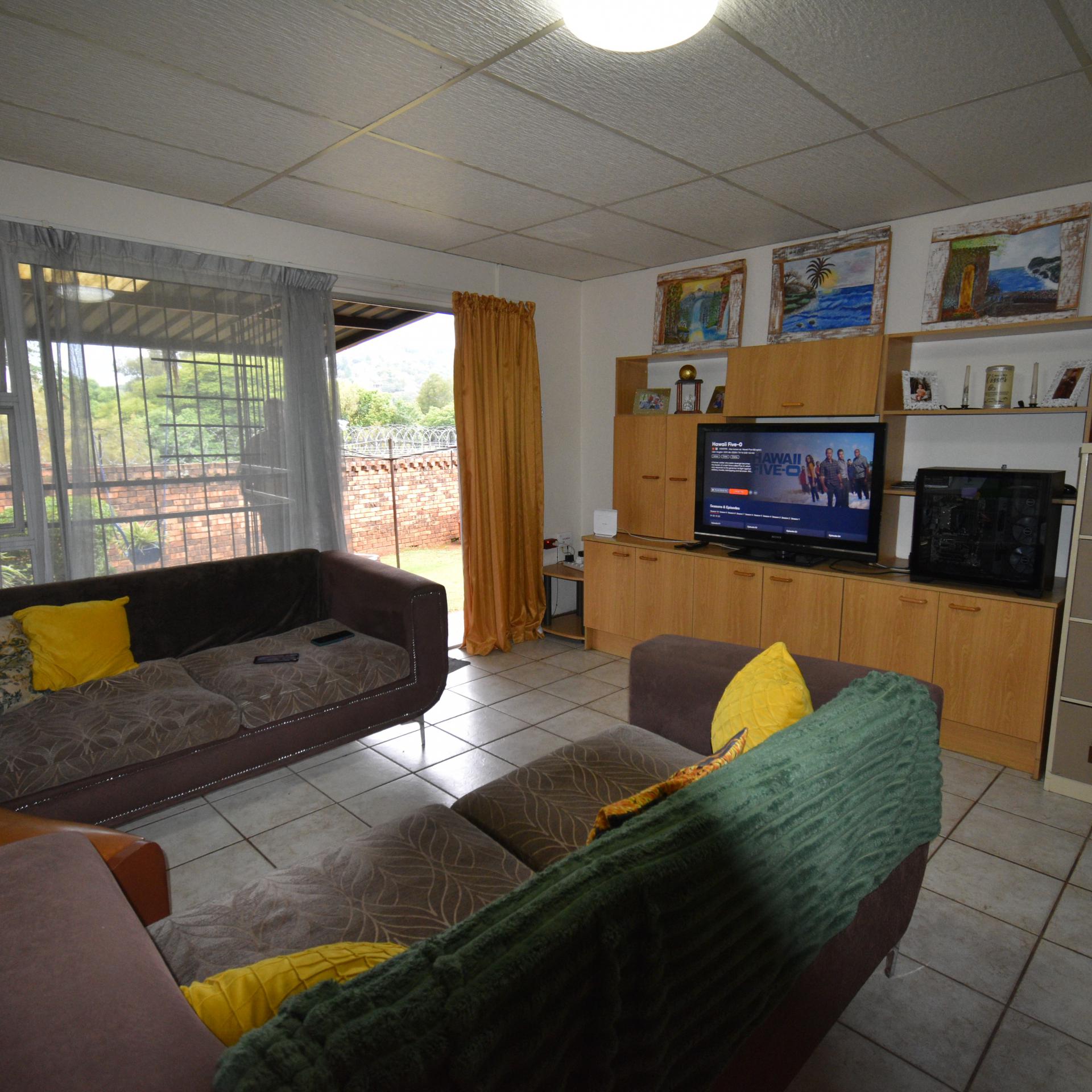  of property in Helderkruin