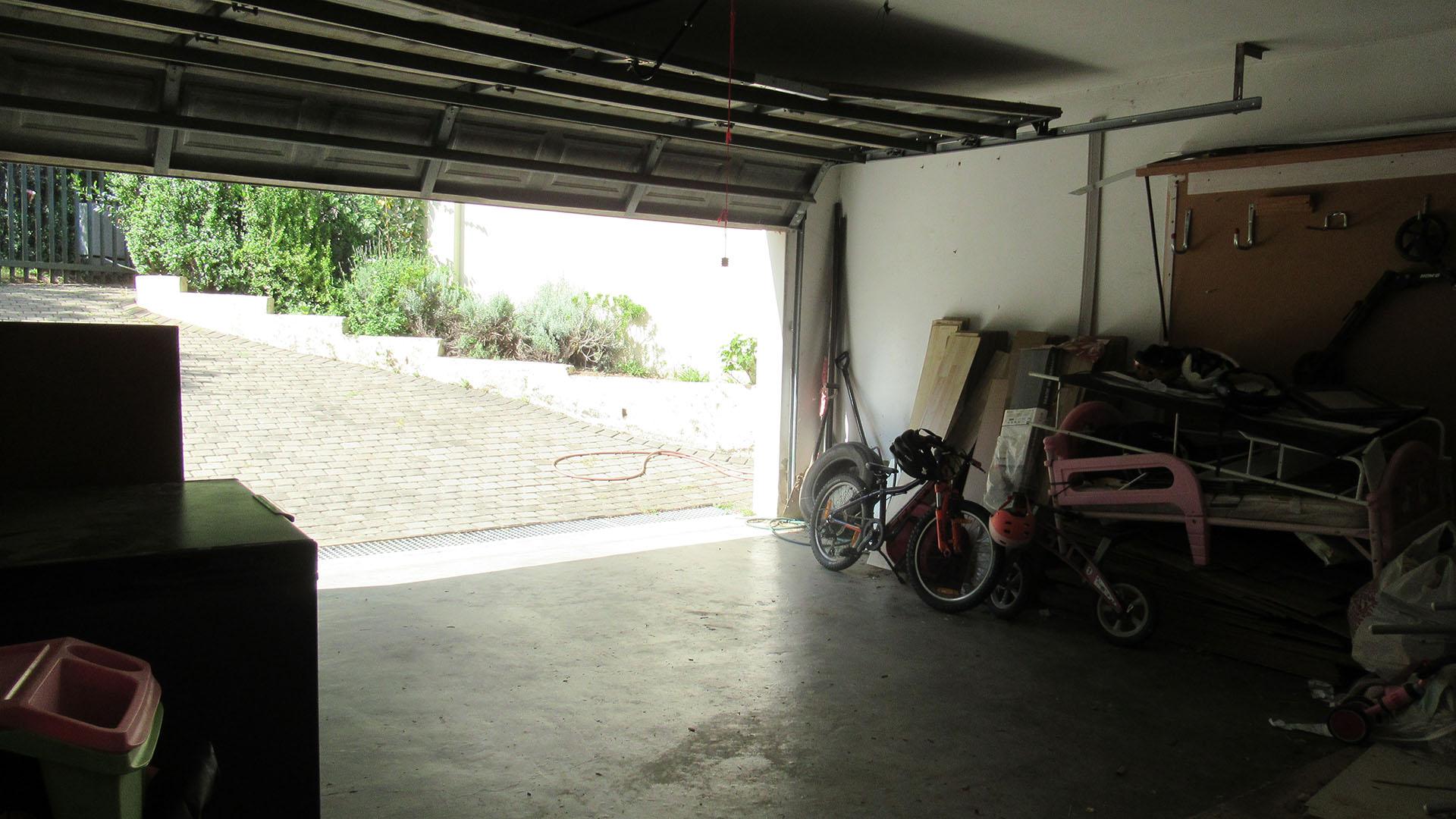 Garage - 41 square meters of property in Meadowhurst
