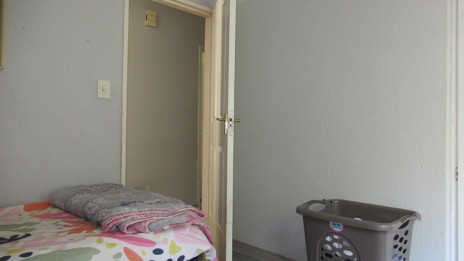 Bed Room 1 - 10 square meters of property in Meadowhurst