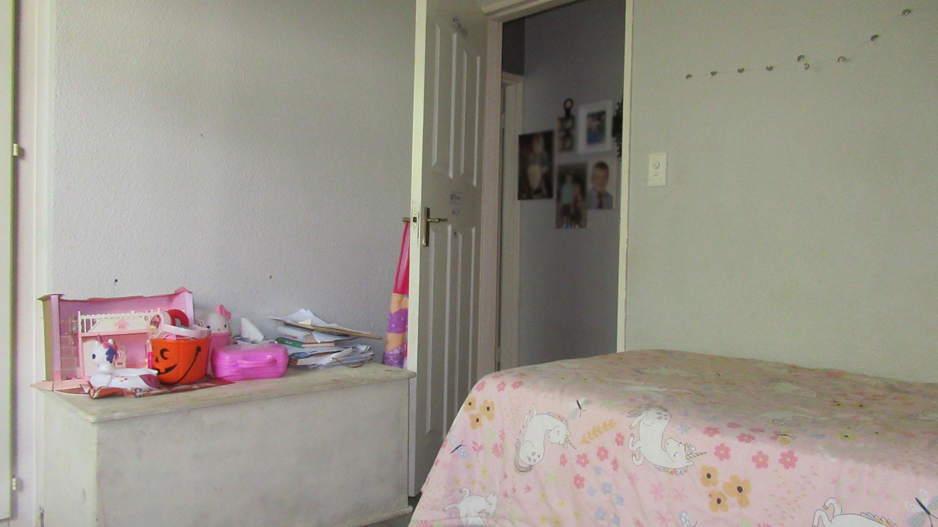 Bed Room 2 - 8 square meters of property in Meadowhurst