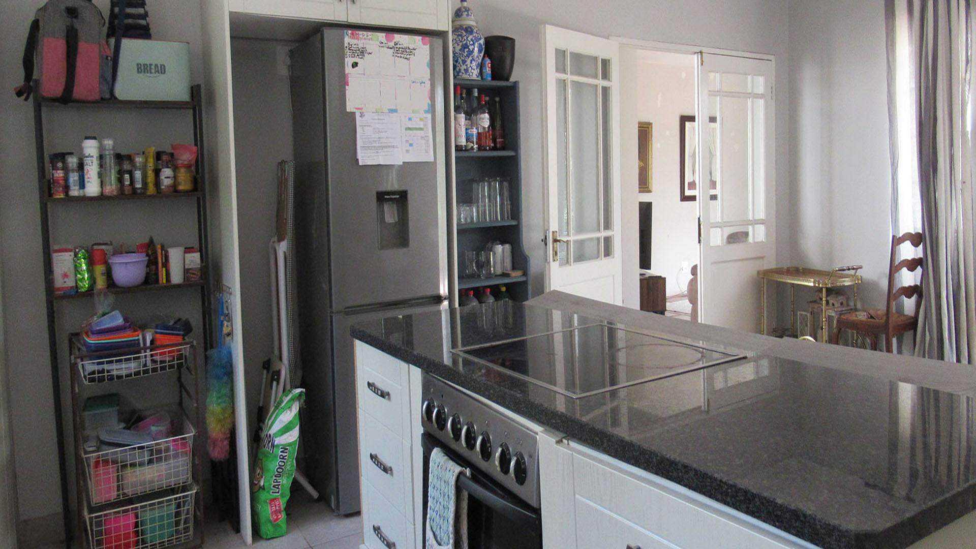 Kitchen - 16 square meters of property in Meadowhurst