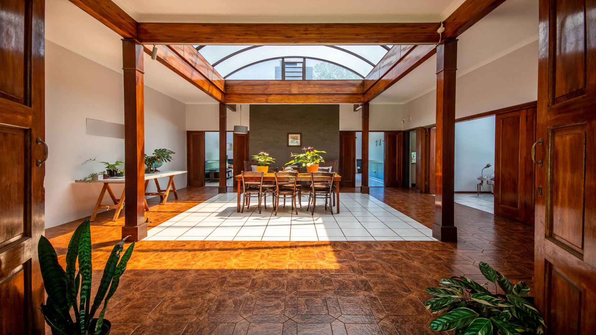 Dining Room of property in Hillcrest - KZN