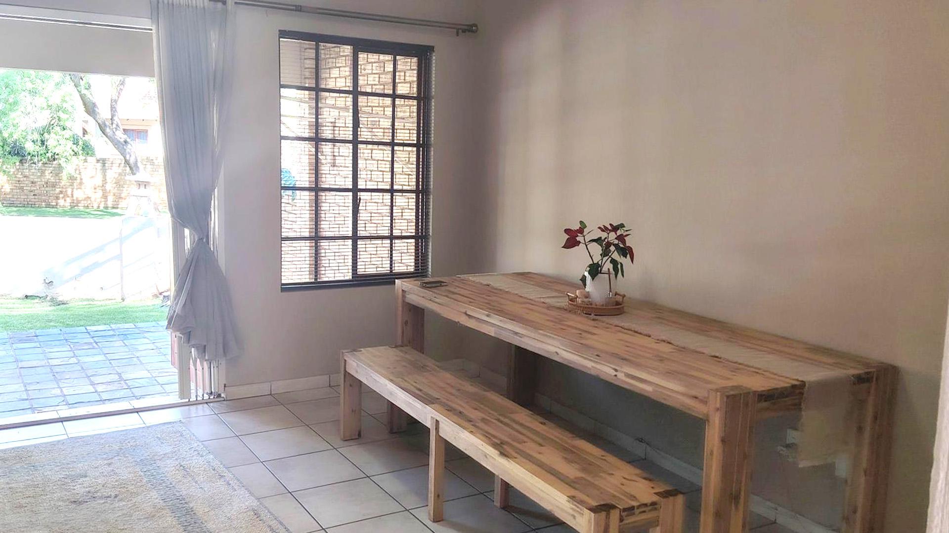 Dining Room of property in Willowbrook