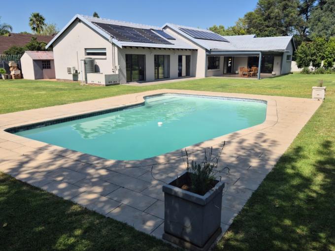 3 Bedroom House for Sale For Sale in Brackenhurst - MR706150