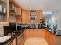  of property in Glenvista