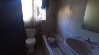 Bathroom 3+