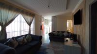 Lounges - 20 square meters of property in Soshanguve East