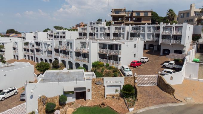 2 Bedroom Apartment for Sale For Sale in Northcliff - MR706197