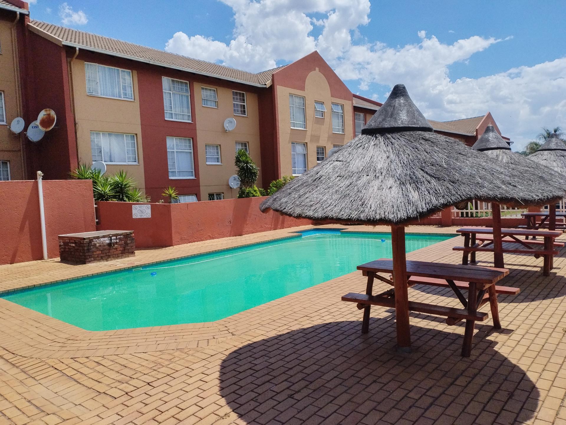  of property in Weltevreden Park