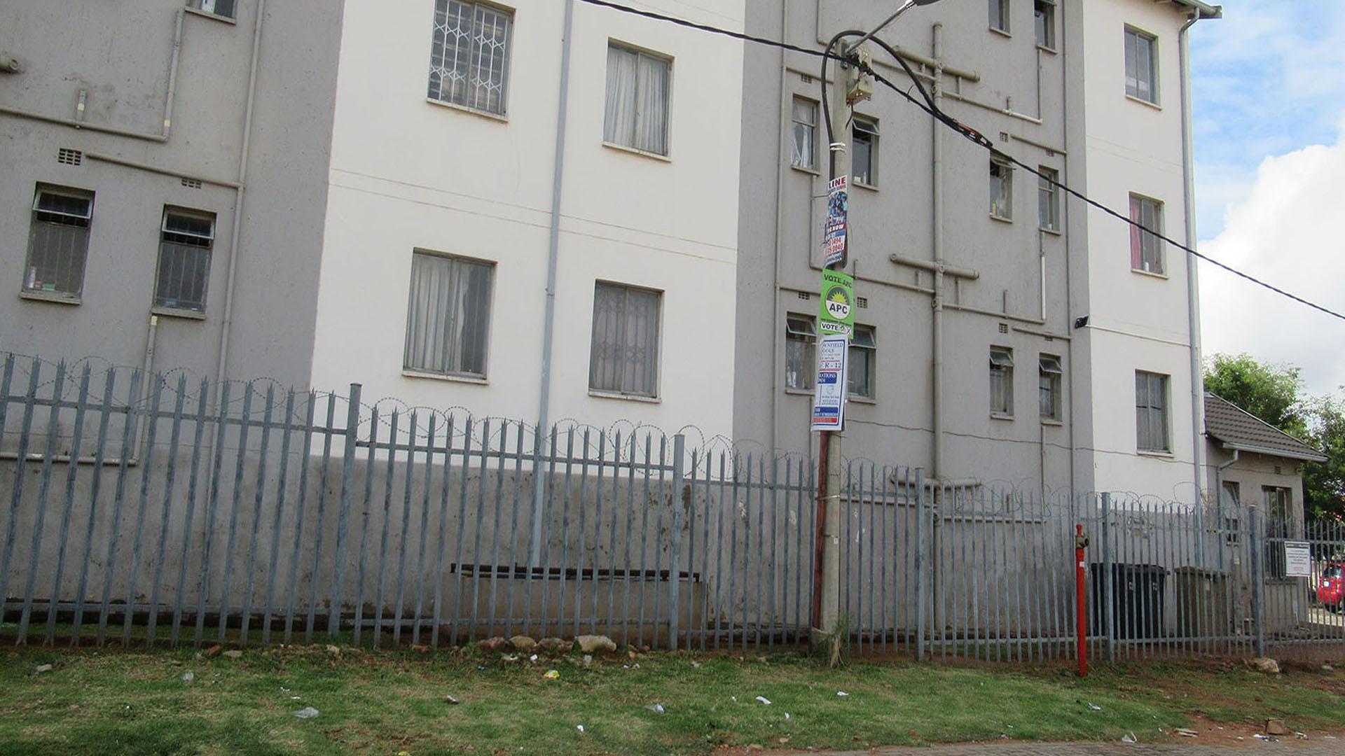 Front View of property in Fleurhof