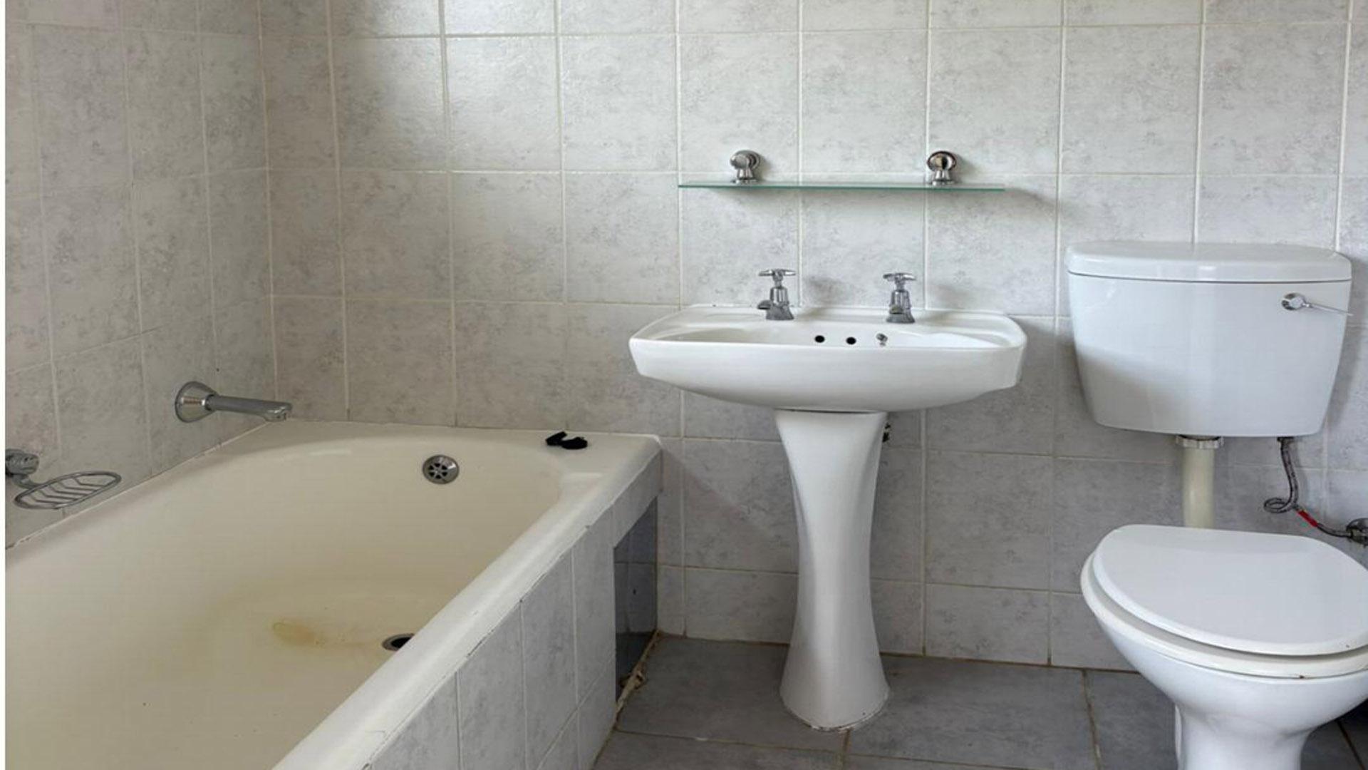 Bathroom 1 of property in Fairlands