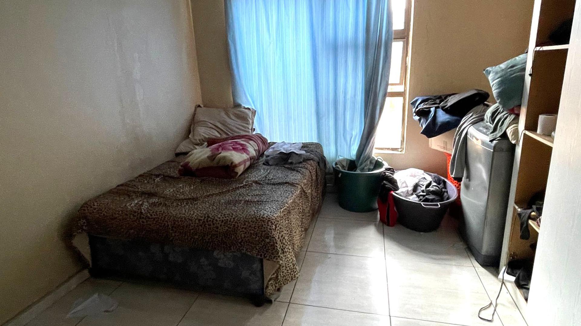 Bed Room 1 of property in Emalahleni (Witbank) 