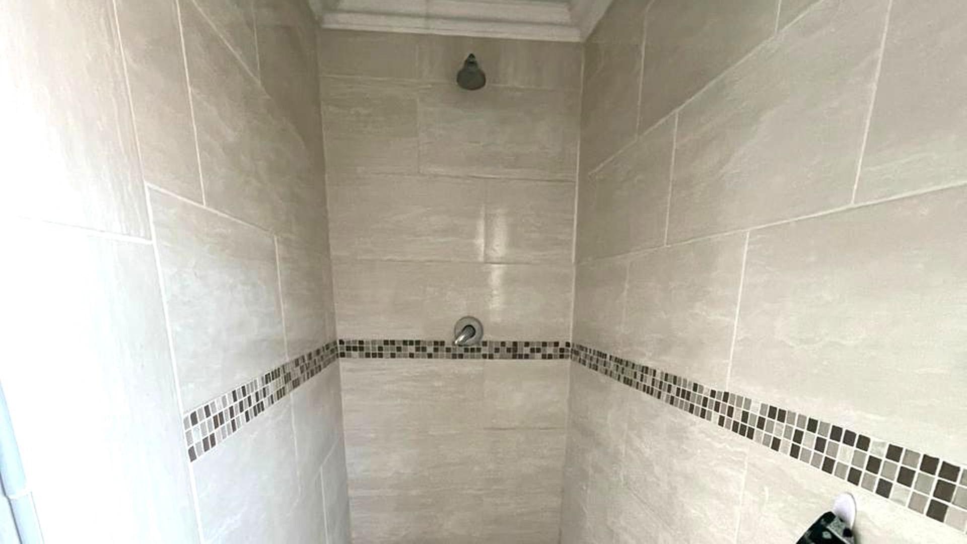 Main Bathroom of property in Emalahleni (Witbank) 