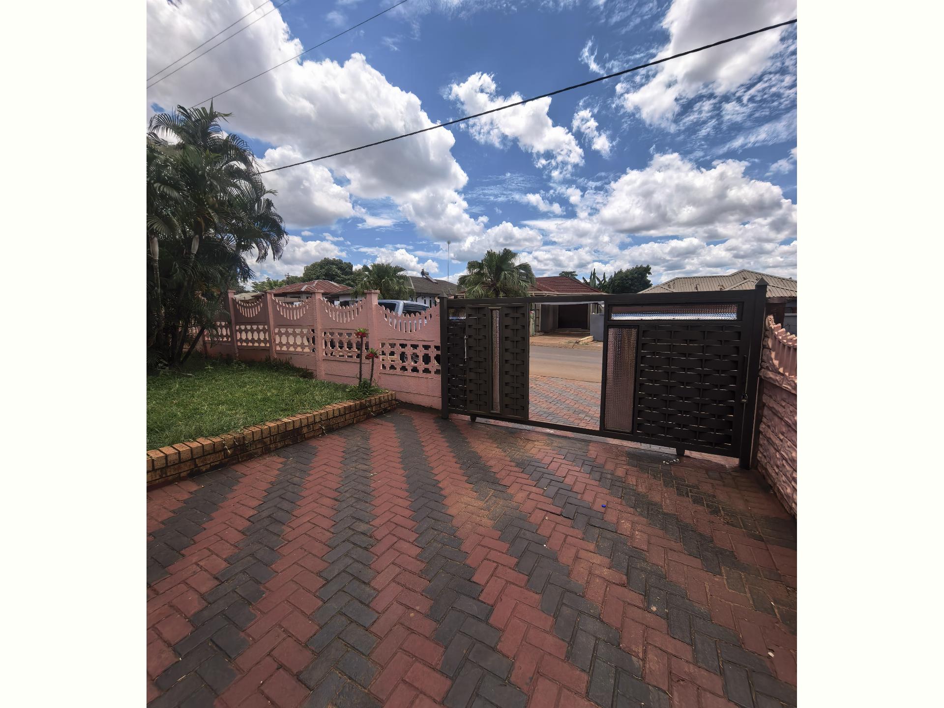  of property in Thohoyandou