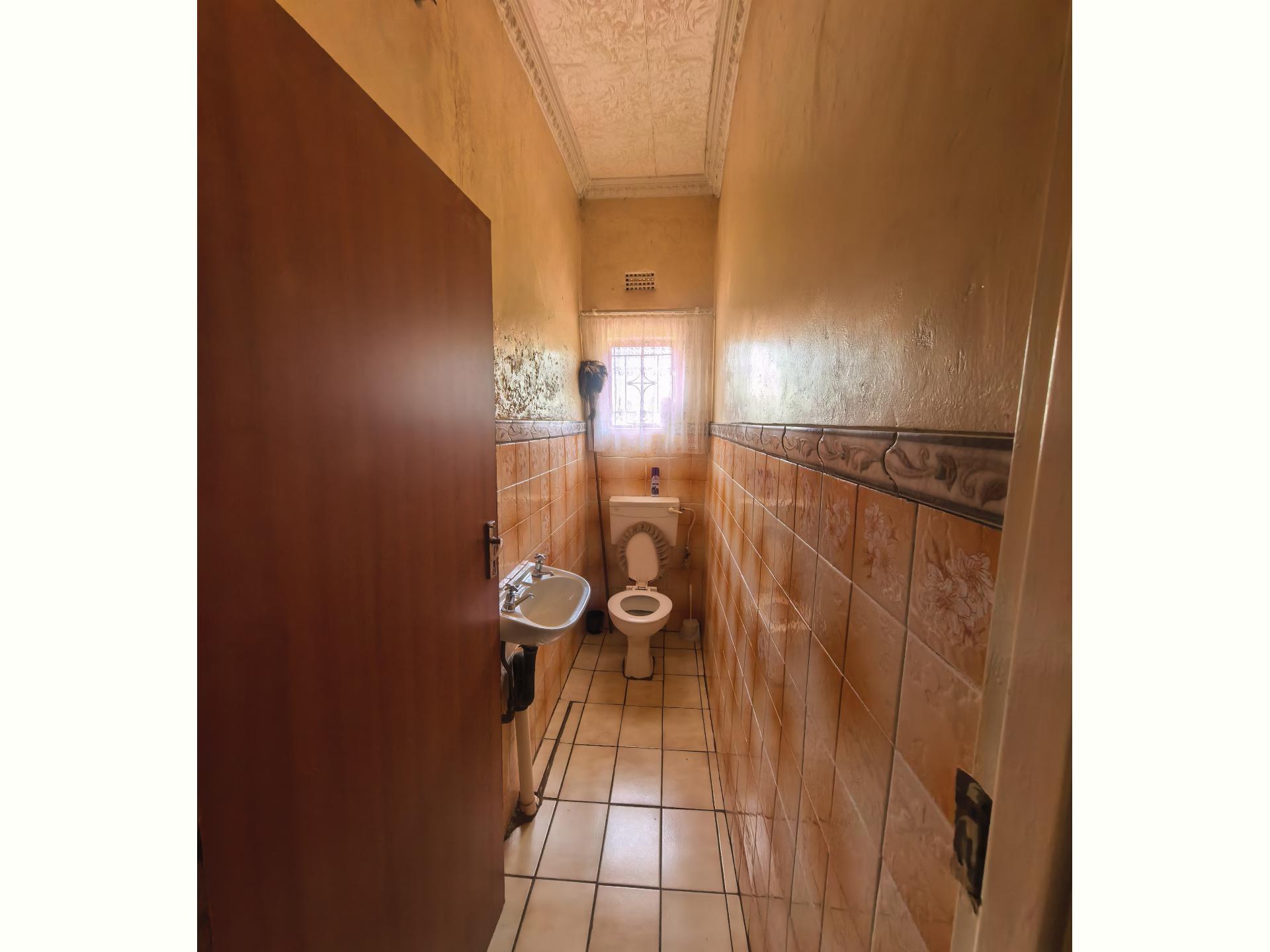  of property in Thohoyandou