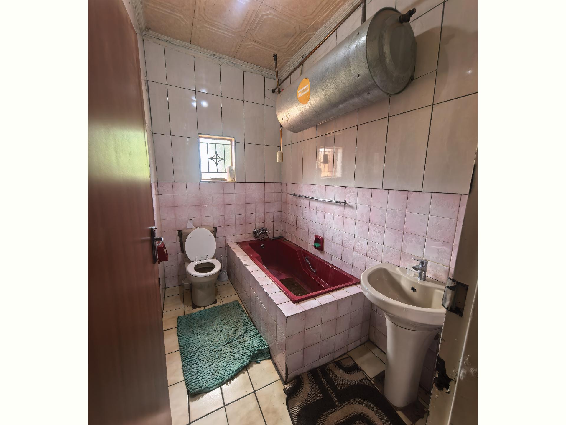  of property in Thohoyandou