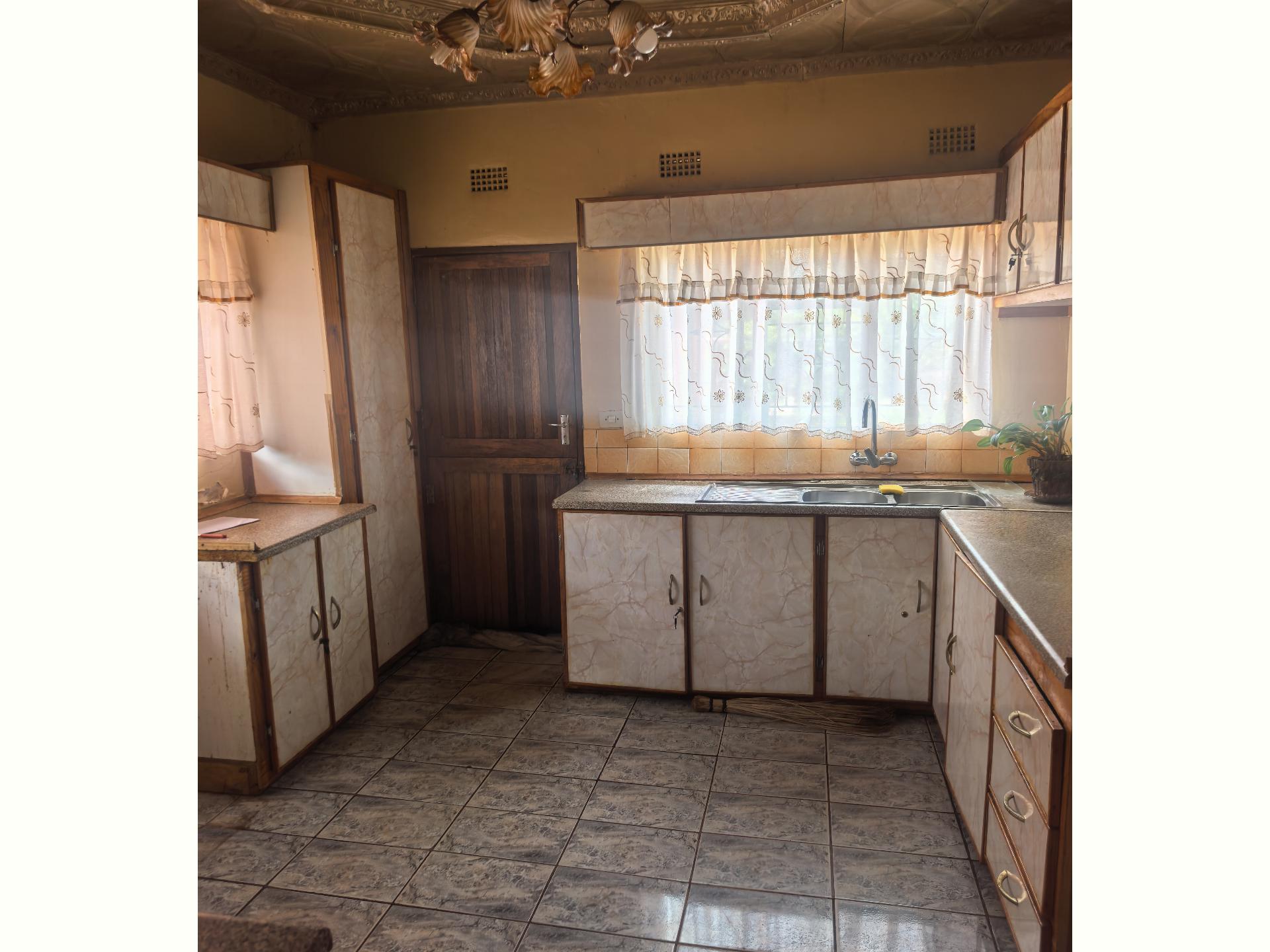  of property in Thohoyandou