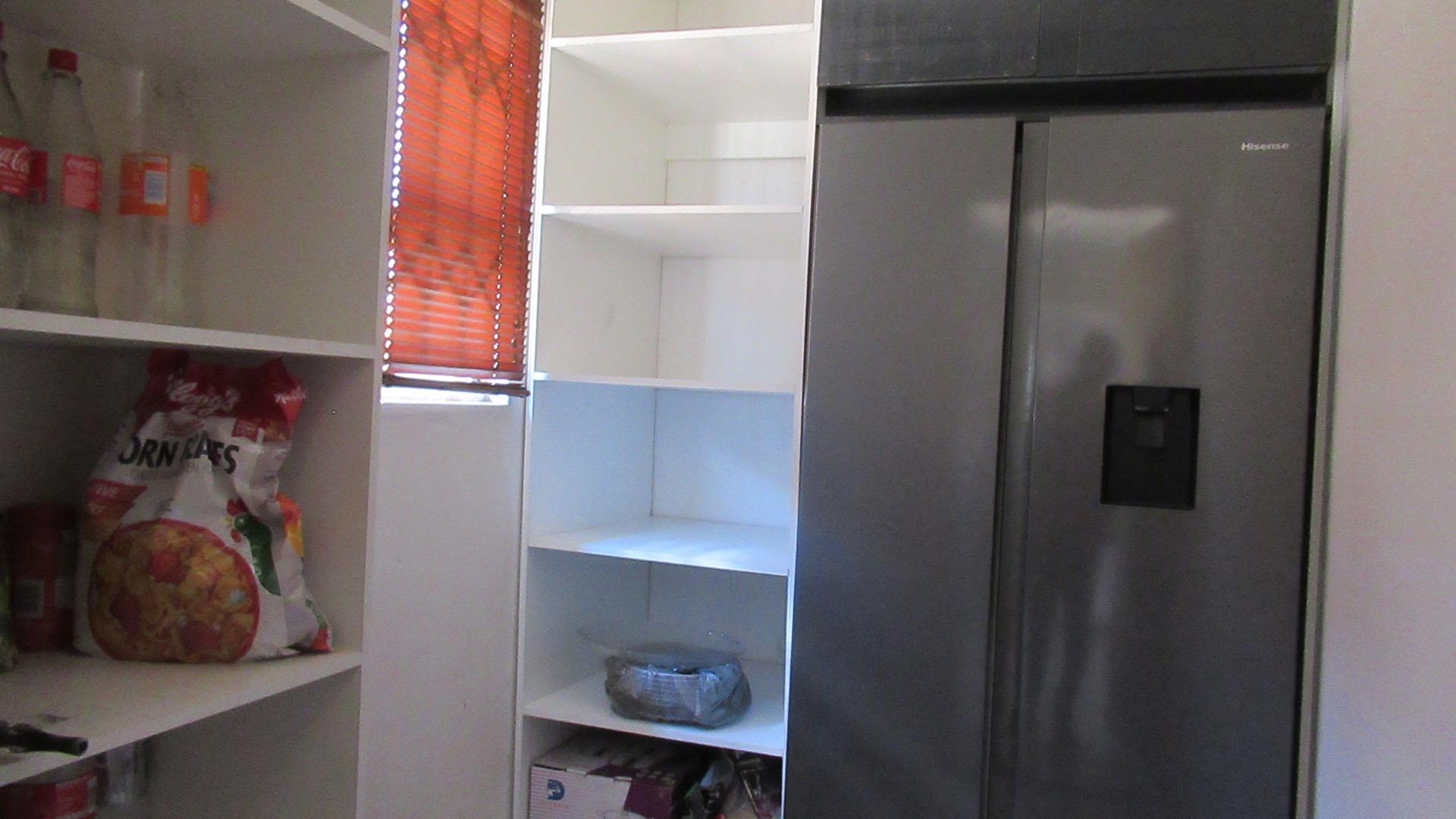 Spaces - 3 square meters of property in Duduza