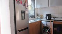 Kitchen - 10 square meters of property in Wilgeheuwel 