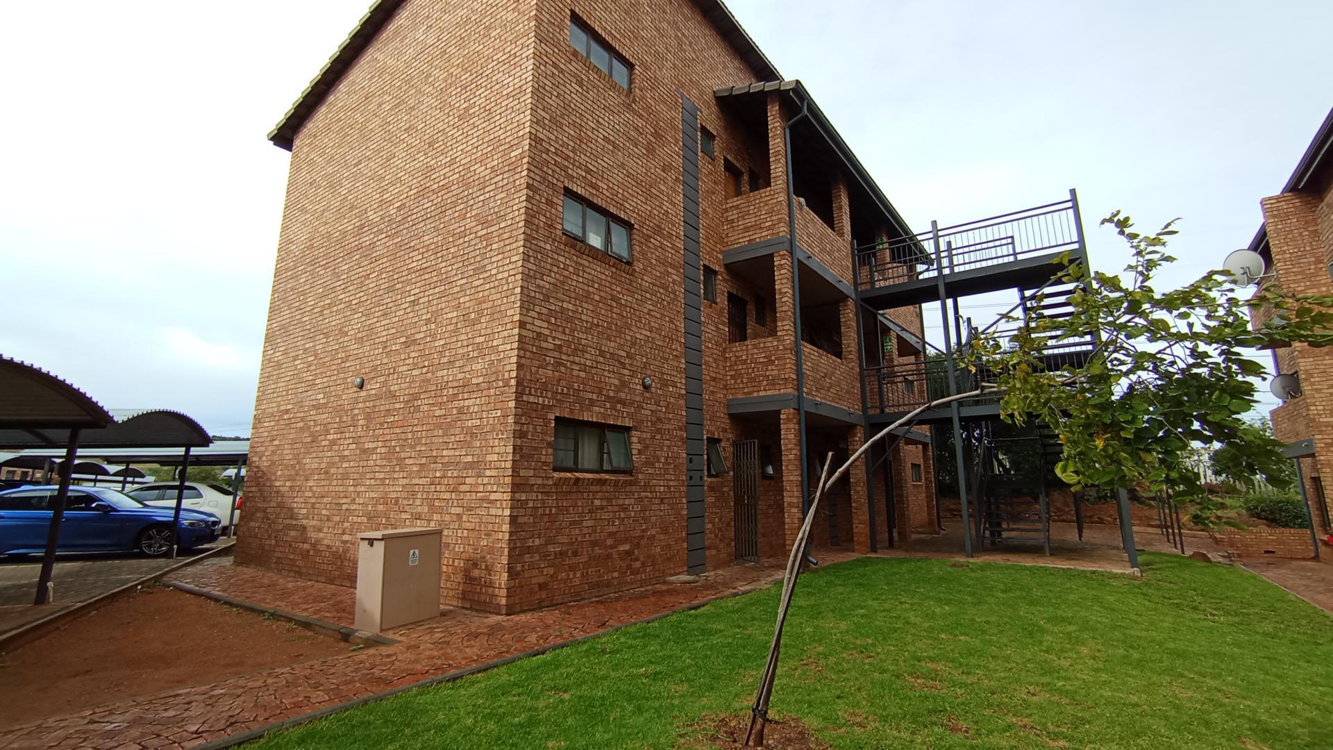 Front View of property in Elandspoort