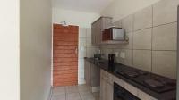 Kitchen - 6 square meters of property in Elandspoort