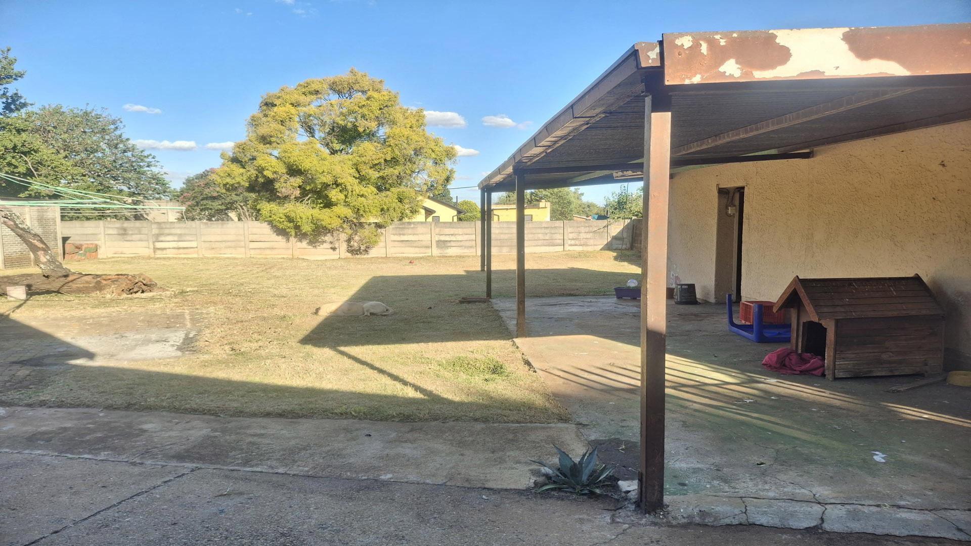 Backyard of property in Witpoortjie