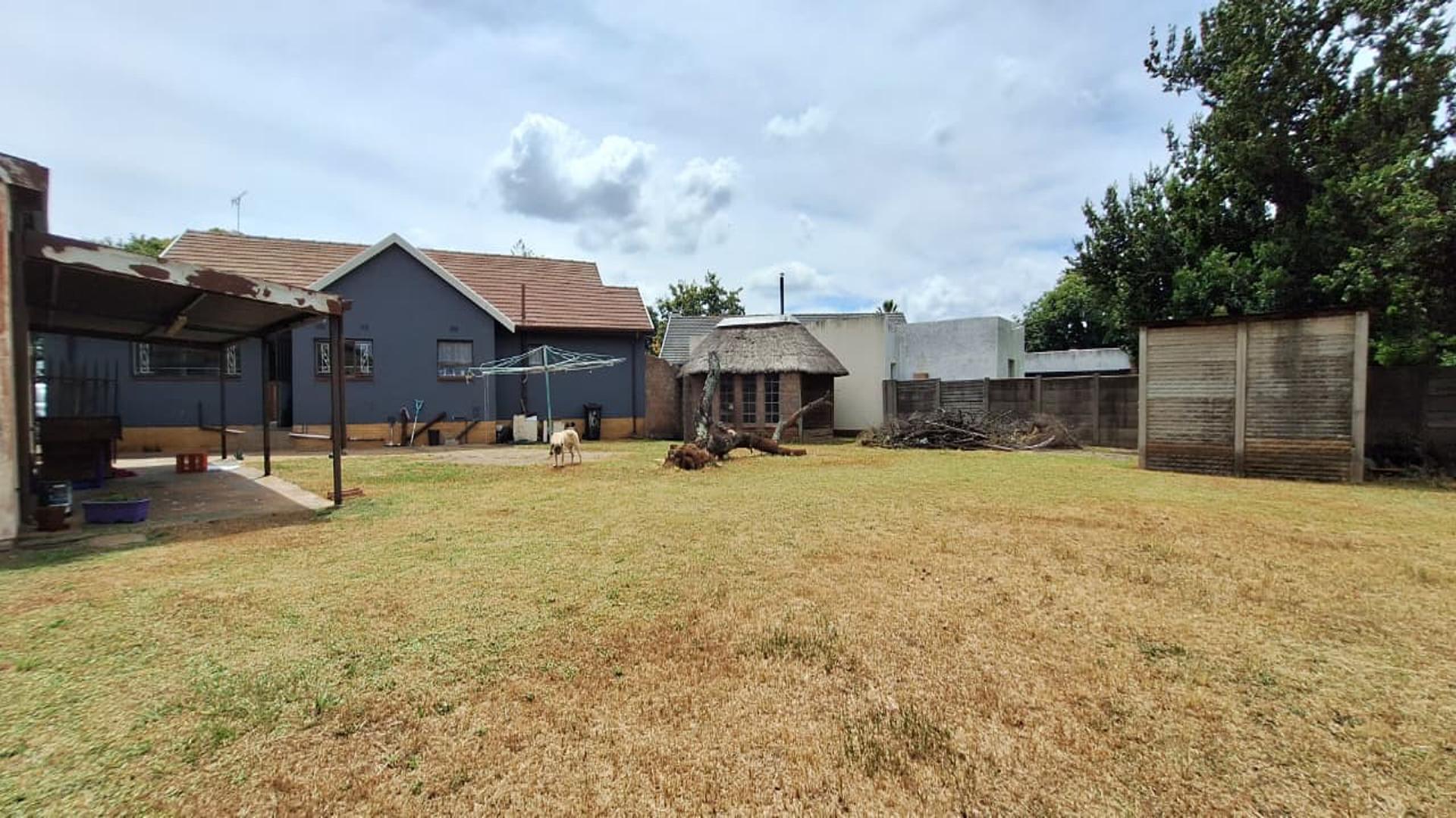 Backyard of property in Witpoortjie