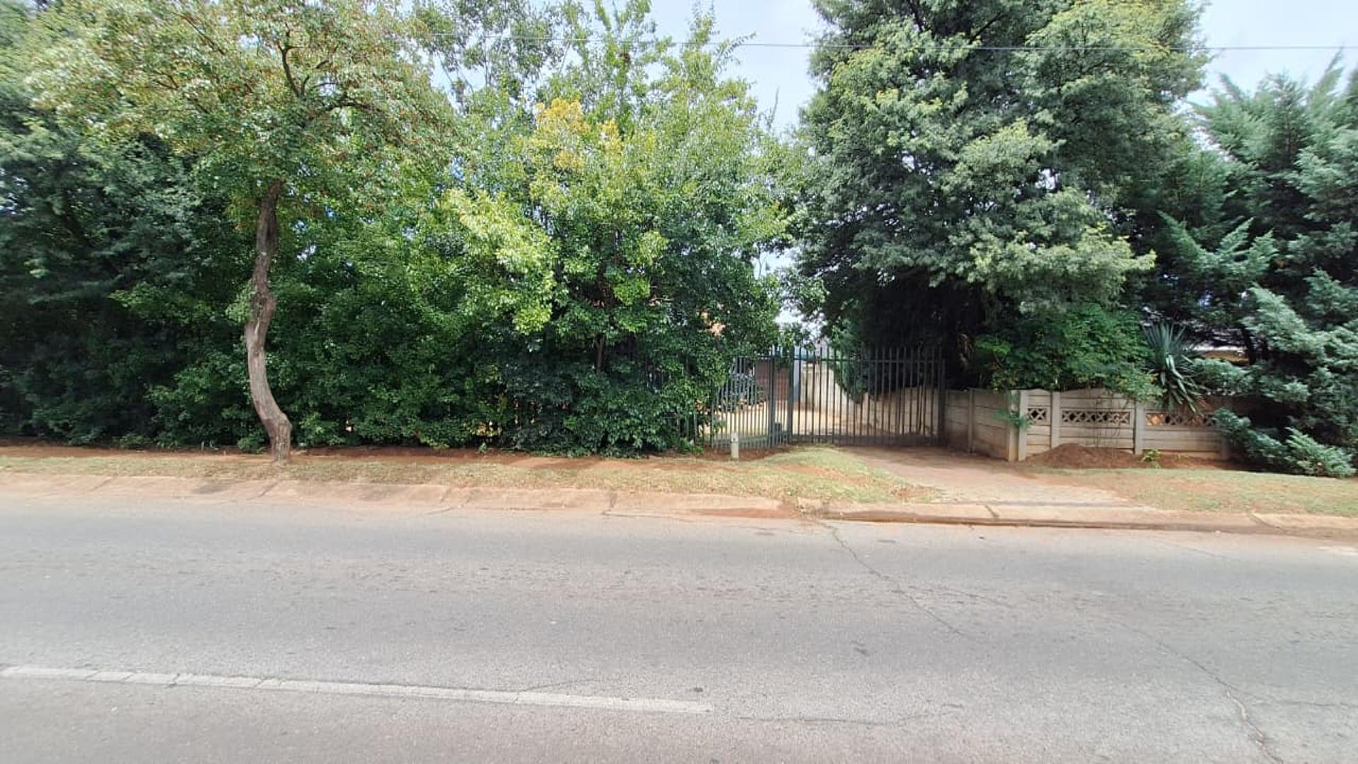 Front View of property in Witpoortjie