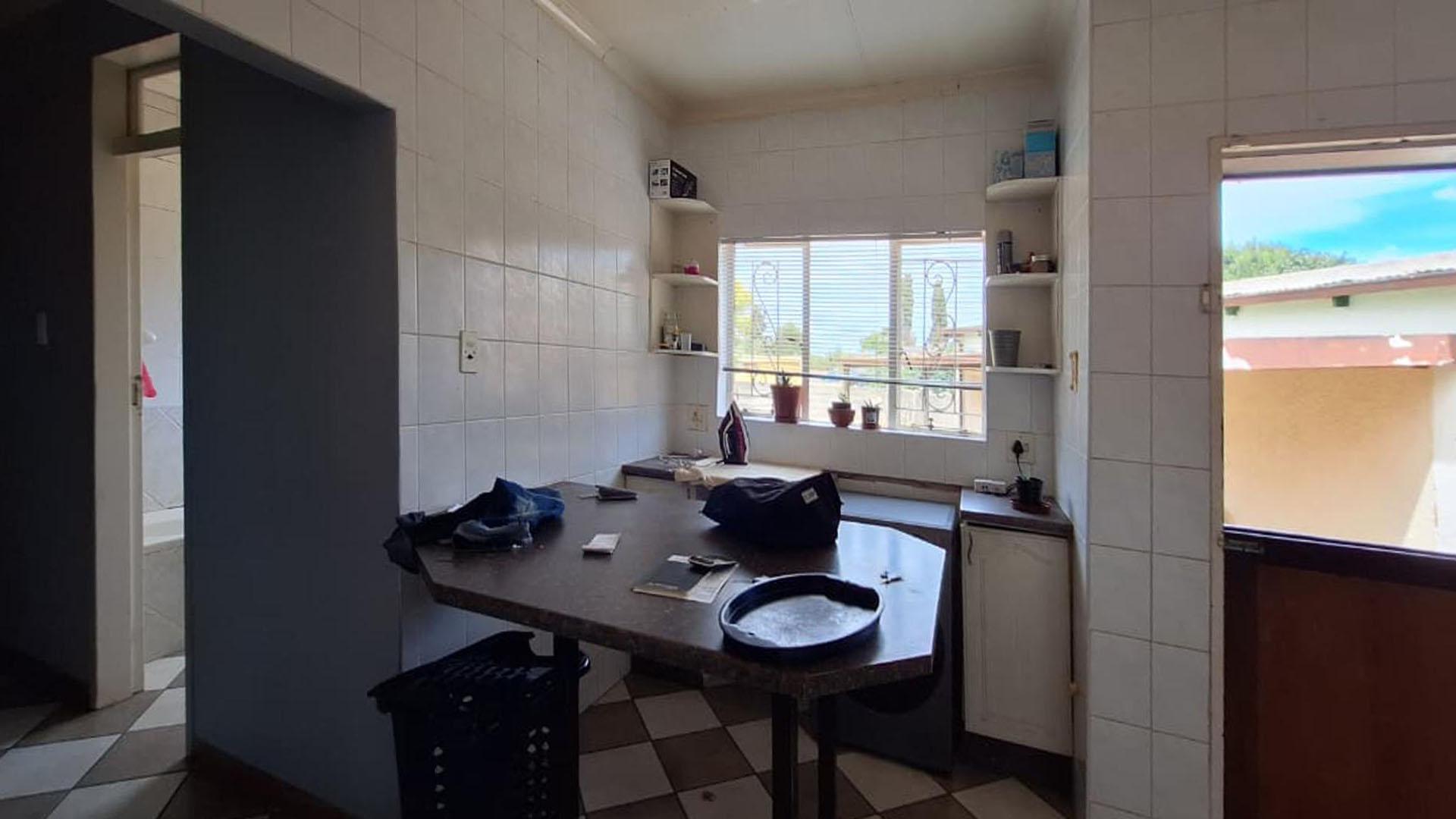 Scullery - 2 square meters of property in Witpoortjie
