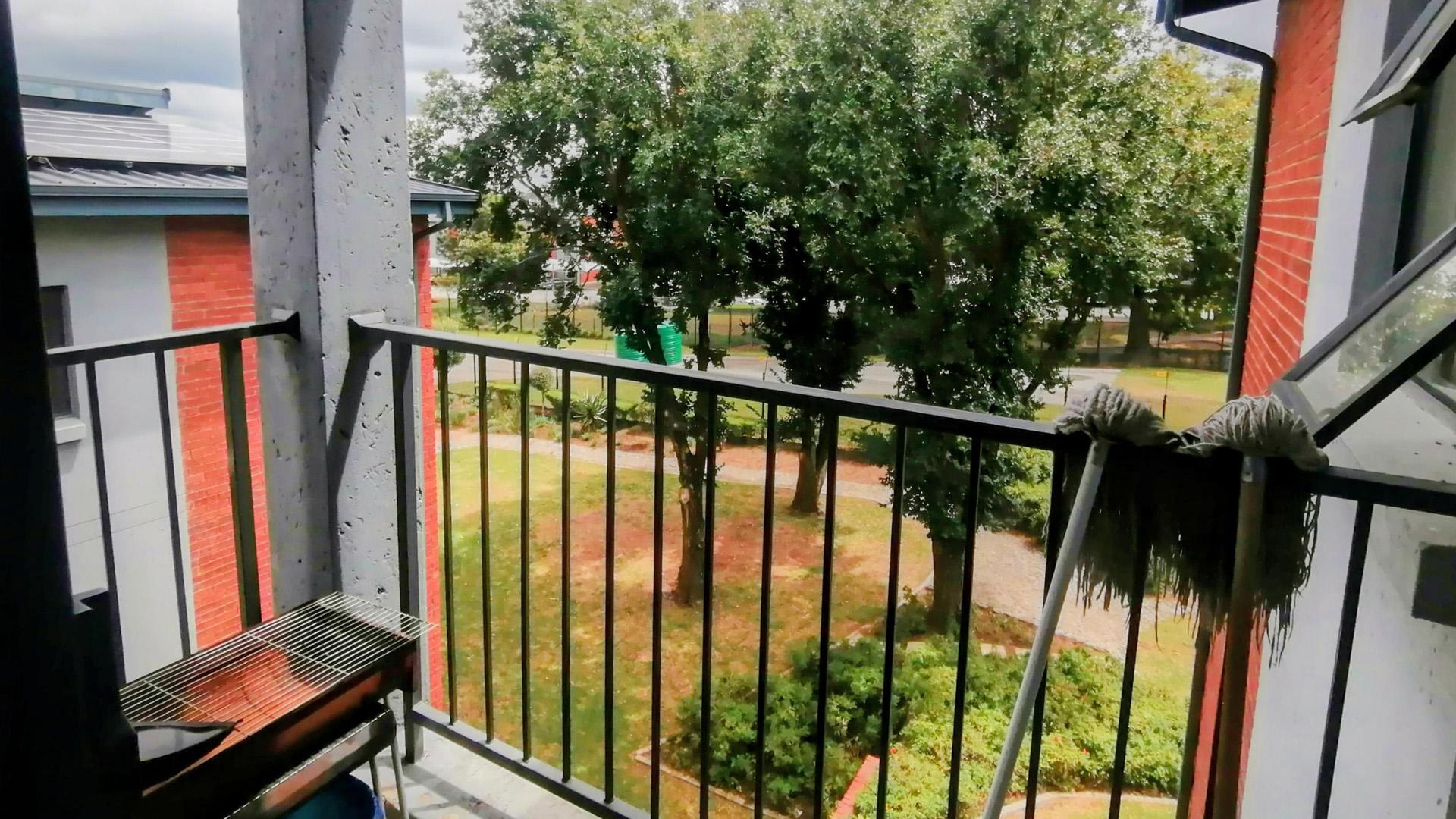 Balcony of property in Grand Central