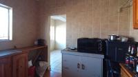 Kitchen - 8 square meters of property in Gezina