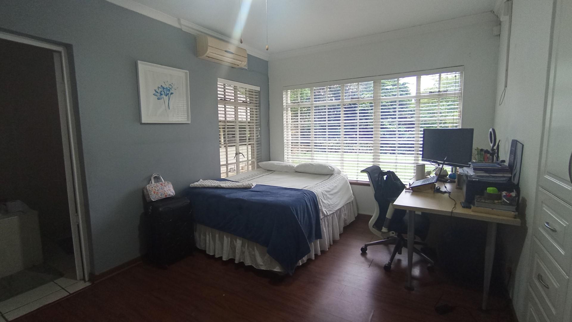 Bed Room 2 - 33 square meters of property in Pinetown 