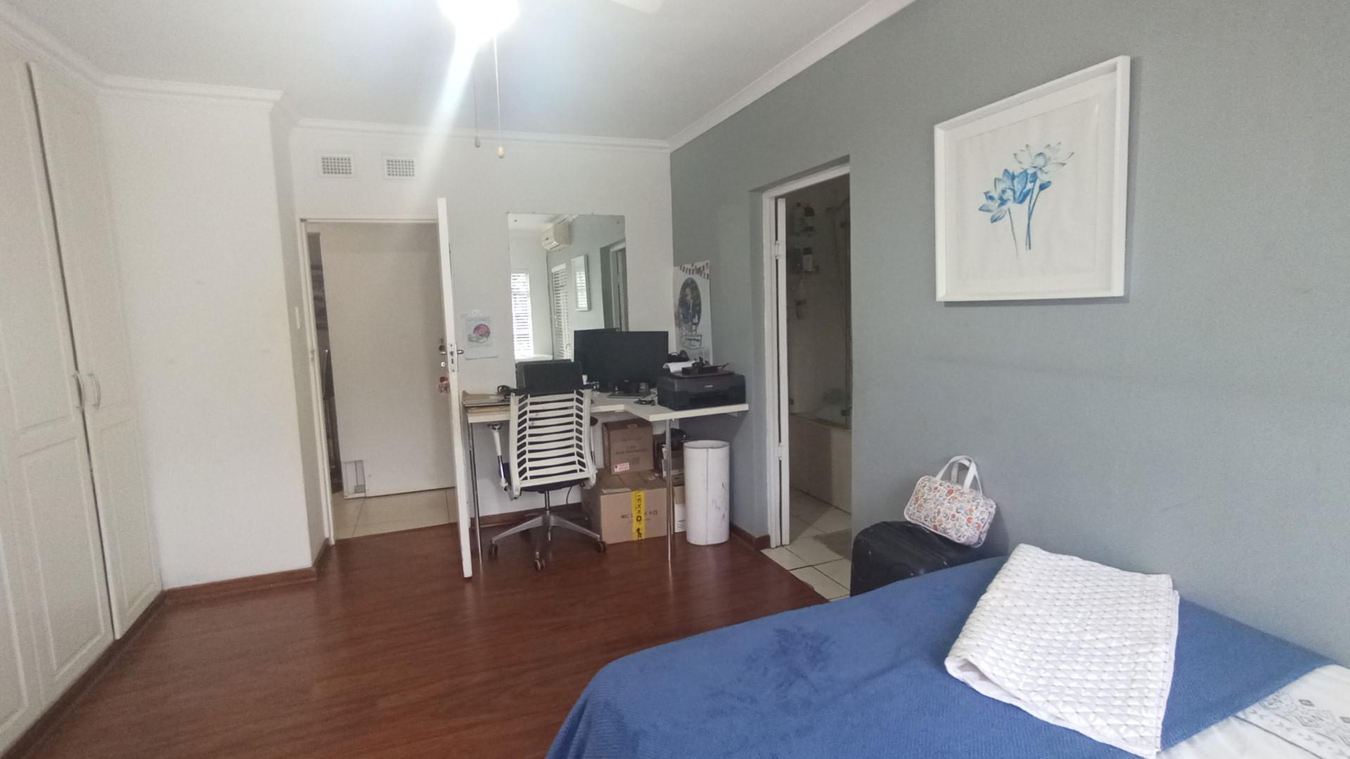 Bed Room 2 - 33 square meters of property in Pinetown 