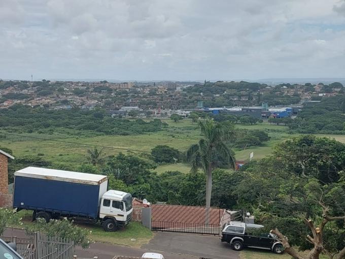 3 Bedroom House for Sale For Sale in Bluff - MR706334