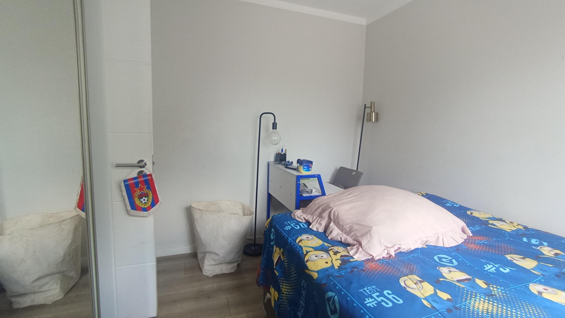 Bed Room 1 - 13 square meters of property in Equestria