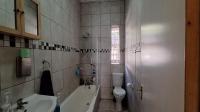 Bathroom 1 - 9 square meters of property in Boksburg South