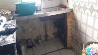 Kitchen - 10 square meters of property in Bezuidenhout Valley