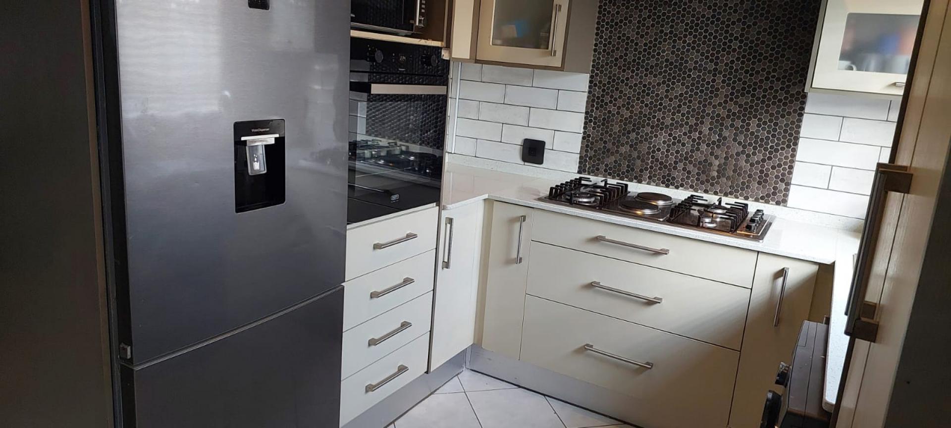  of property in Rosslyn