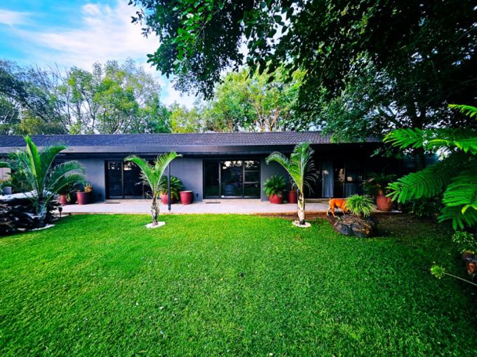 Farm for Sale For Sale in Rustenburg - MR706435