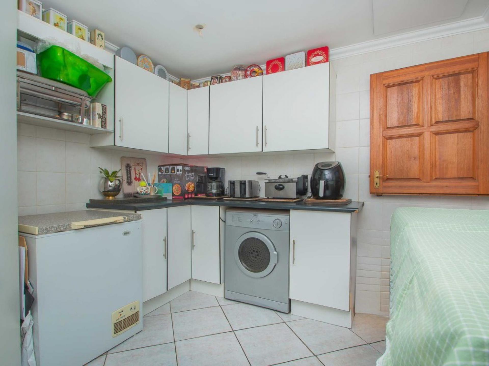  of property in Bergbron