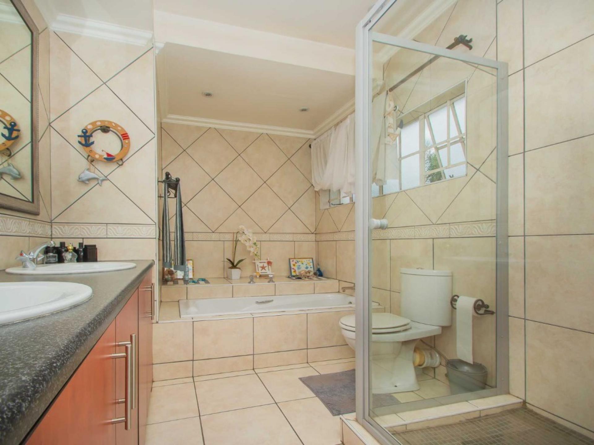  of property in Bergbron