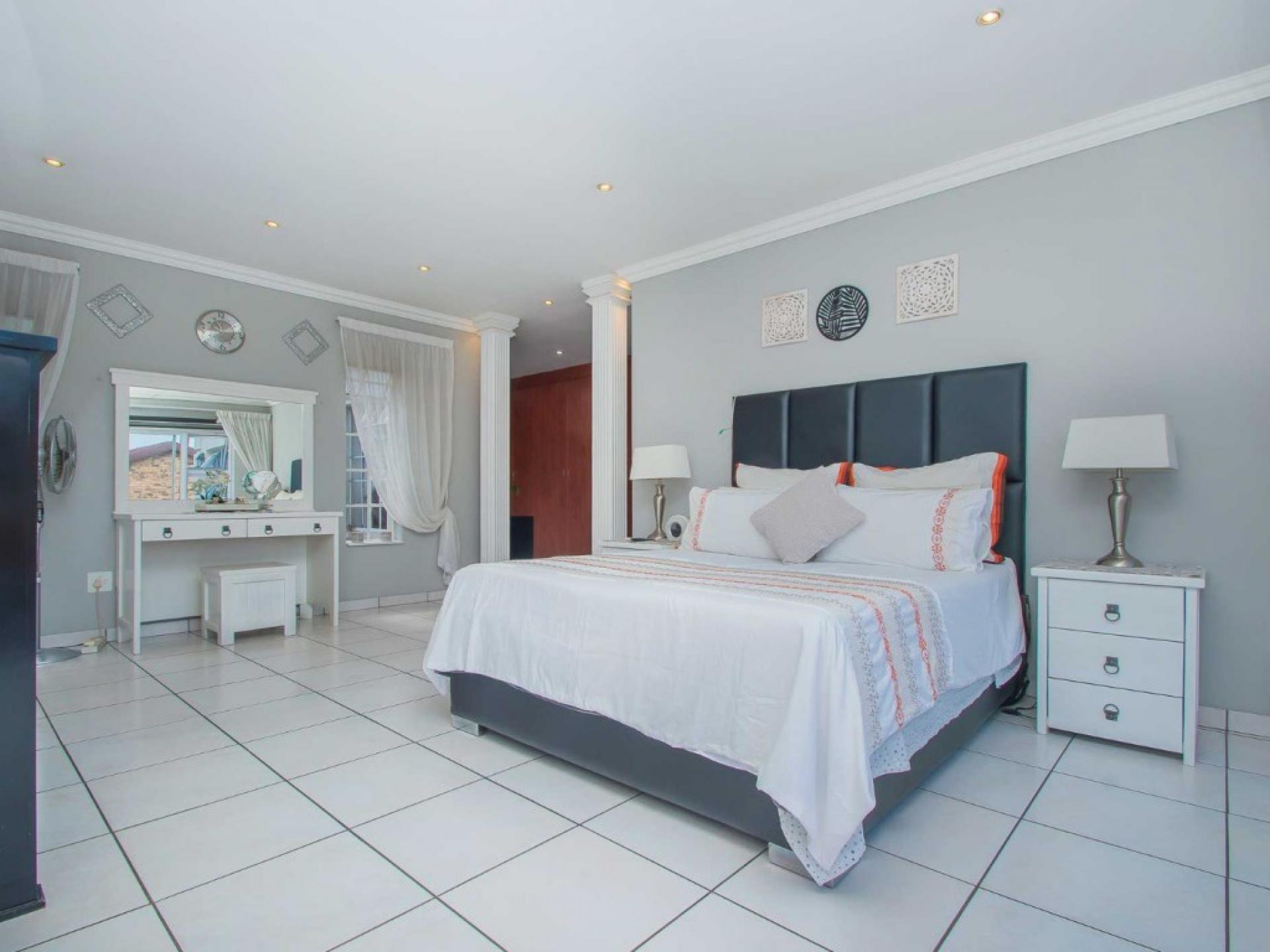  of property in Bergbron