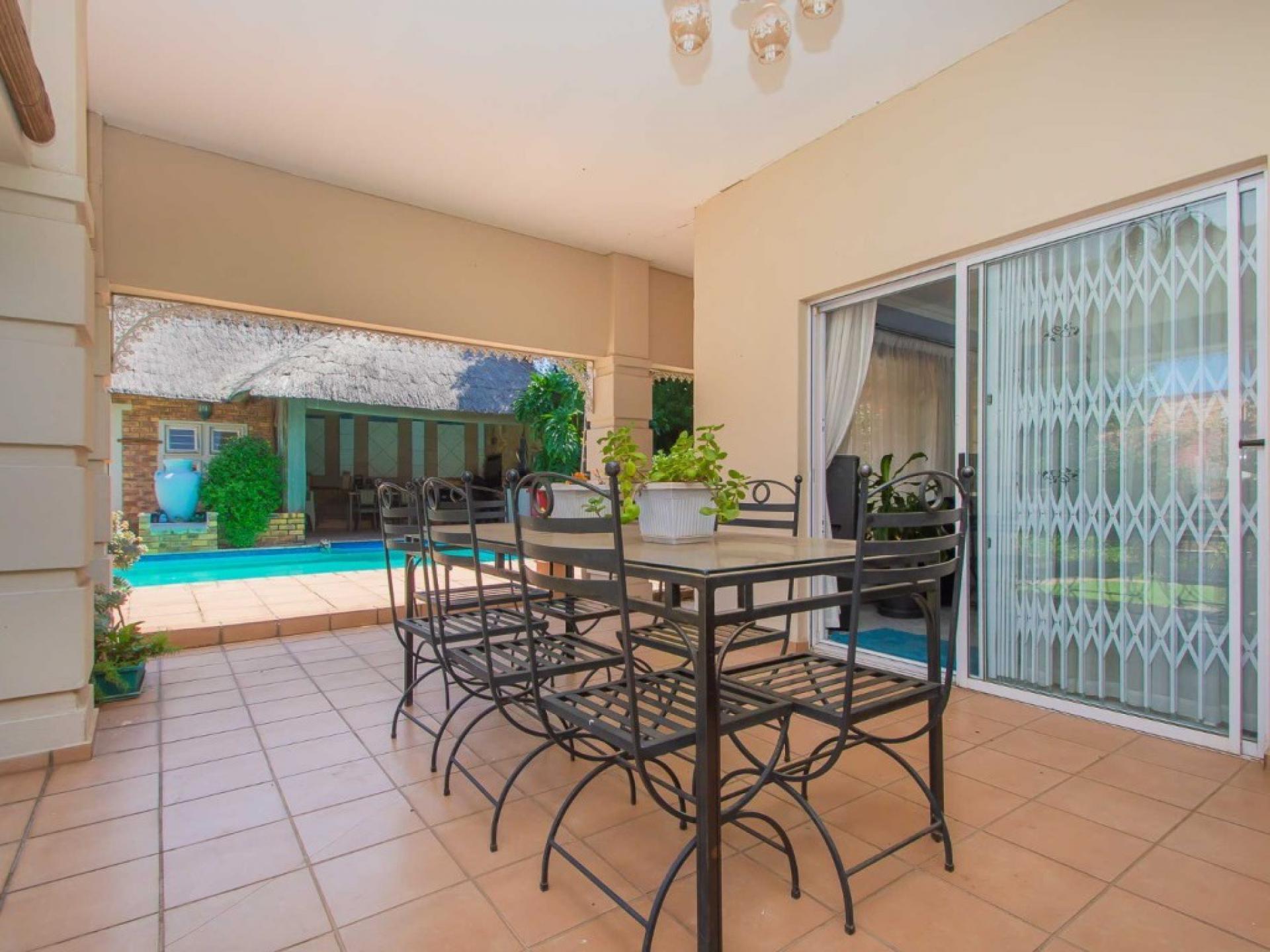  of property in Bergbron